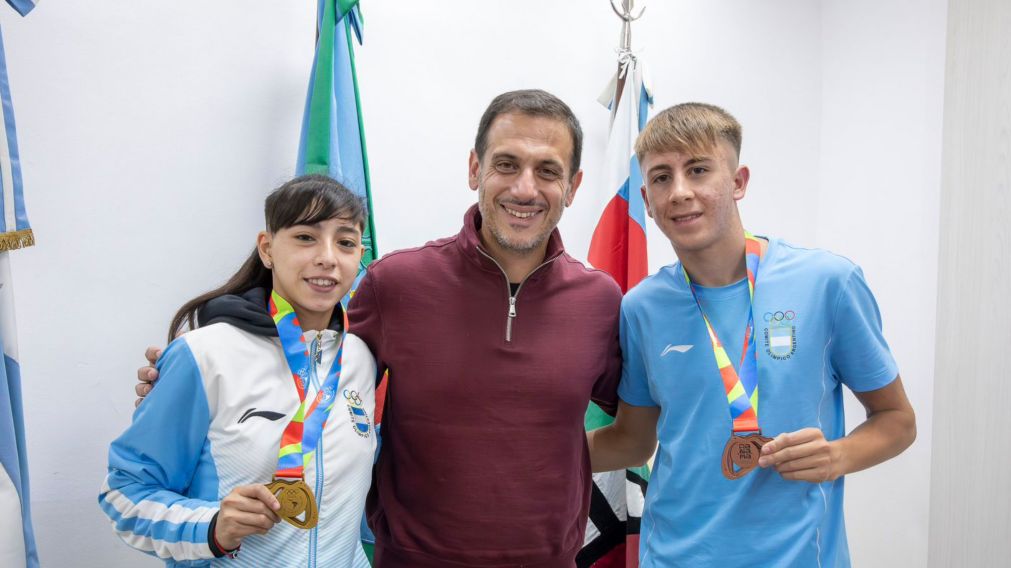 Julián Álvarez reconoció a los deportistas lanusenses que se destacaron en los Juegos Suramericanos de la Juventud