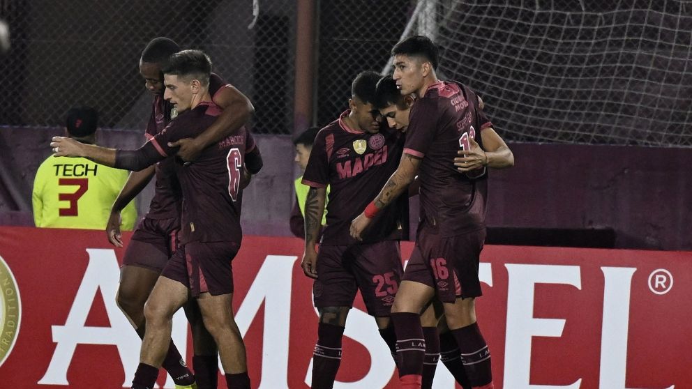 Lanús se llevó un triunfazo frente a la Liga de Quito y se acomodó en la Copa Libertadores