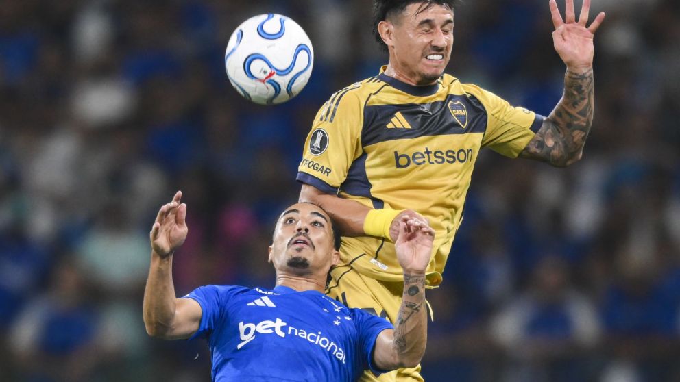 El pol�mico gesto que no se vio del volante de Cruzeiro con Adam Bareiro antes de su expulsi�n en Boca