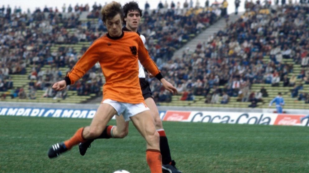 Johnny Rep, al ladero de Johan Cruyff en La Naranja Mecánica.