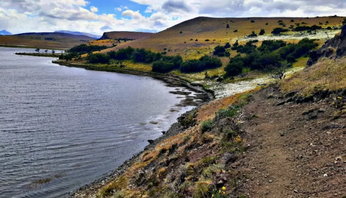  Senderos, arroyos y paisajes verdes: una versión más tranquila y natural del destino. 