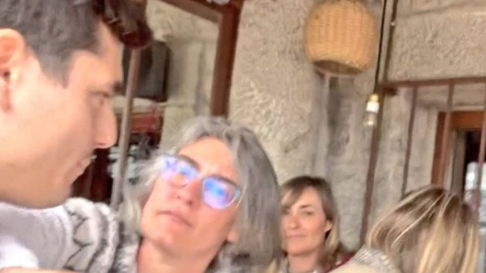 �VIDEO! La esposa del presidente de Espa�a denunciar� a un periodista por presunta agresi�n y acoso.