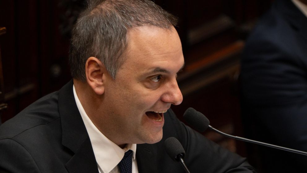 Del cr�dito al precio de la nafta: las definiciones econ�micas que dej� Adorni en su informe de gesti�n