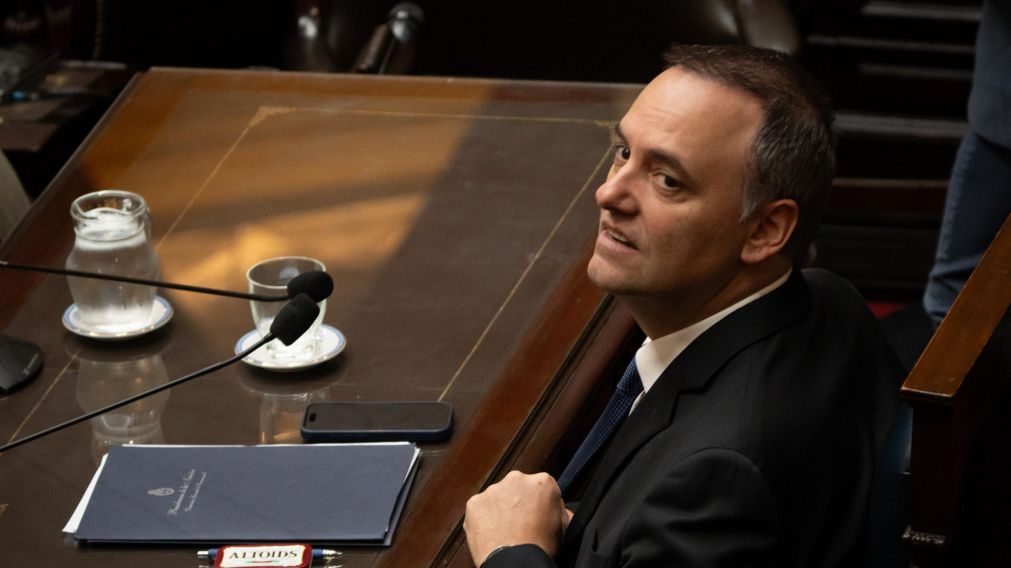 Adorni en el Congreso: respondi� sin responder sobre sus viajes, su patrimonio y el v�nculo con Grandio
