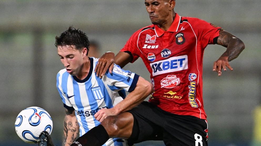 Pese a que termin� mejor, Racing empat� ante Caracas por la Copa Sudamericana y sigue en crisis
