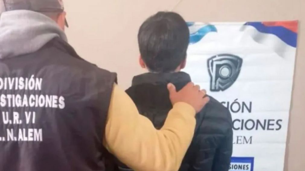 El docente quedó detenido a disposición de la Justicia (Gentileza El Territorio).