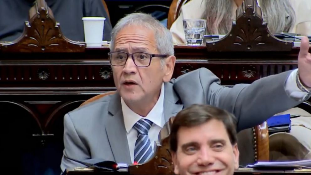 Palazzo apel� a un ins�lito t�rmino para silenciar a la bancada libertaria.