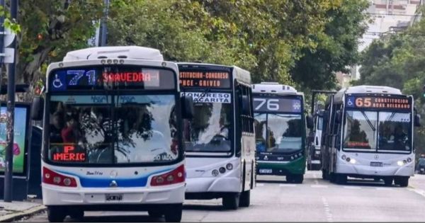 La línea 148 de colectivos vuelve a funcionar el 2 de mayo con un esquema reducido y 450 trabajadores recontratados