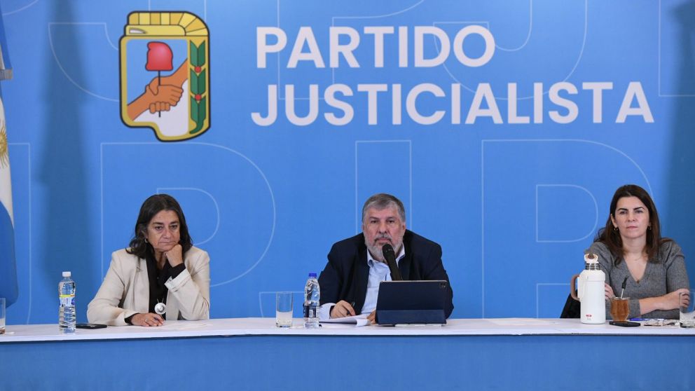 Jos� Mayans encabez� la reuni�n del Consejo.