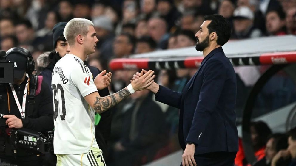 Álvaro Arbeloa respaldó la continuidad de Franco Mastantuono en el Real Madrid.