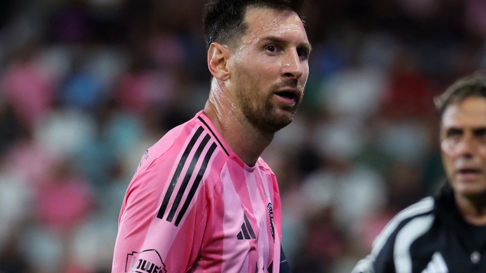 Pese a un golazo y una asistencia de Messi, Inter Miami se durmi� y perdi� un cl�sico ins�lito ante Orlando City