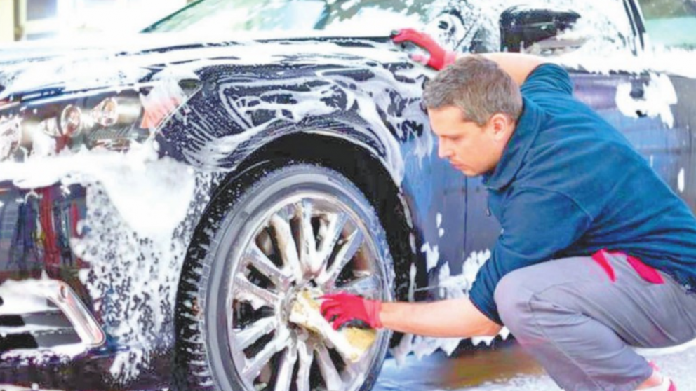 En los lavaderos de autos admiten que "hay una merma importante en la clientela".