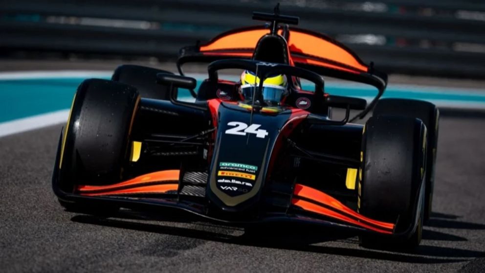 Nicolás Varrone no la pasó bien en la carrera principal de la Fórmula 2 en Miami.