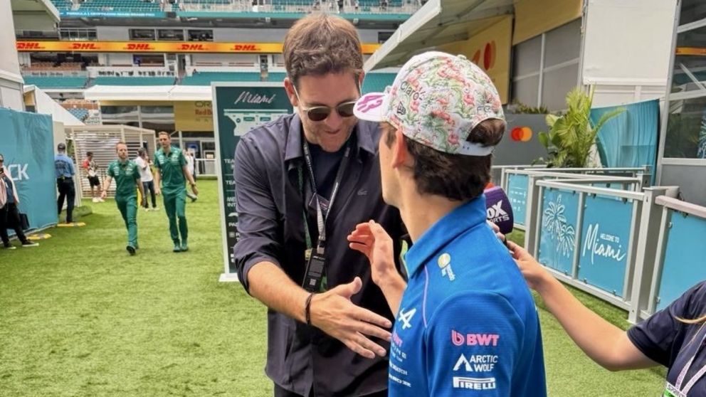 El tenista tandilense Juan Martín Del Potro fue otra de las visitas de lujo que tuvo Franco Colapinto en la previa del Gran Premio de Miami.