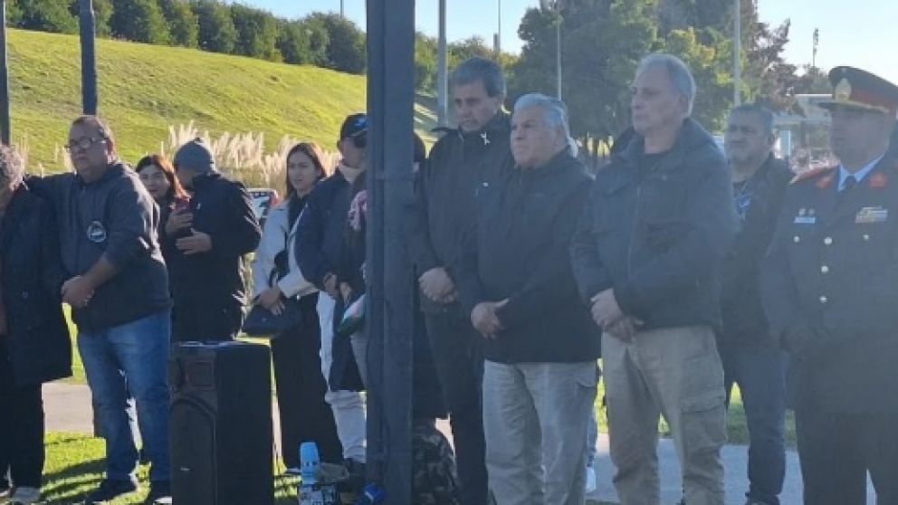 A 44 a�os del hundimiento del General Belgrano, Quilmes rindi� homenaje a los ca�dos