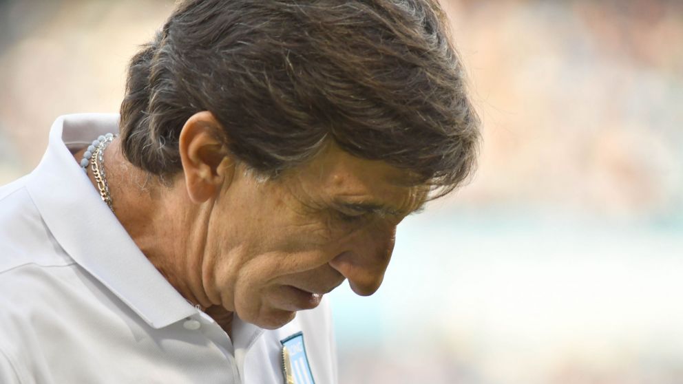 Costas necesita recomponer la imagen de un Racing que viene en picada.