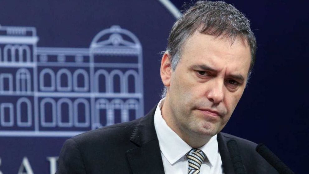 Adorni, complicado tras la declaración ante la Justicia del contratista que hizo reformas en su casa del country.