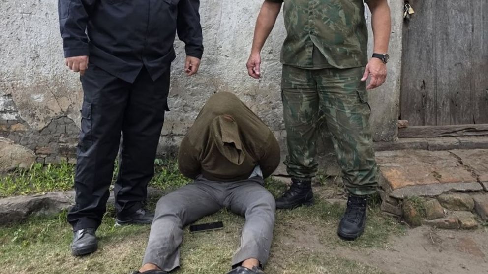 El hombre fue detenido por personal policial y quedó a disposición de la Justicia.