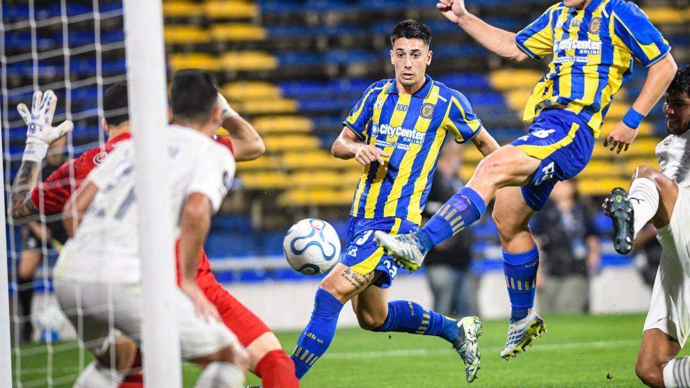 Rosario Central venció a Libertad de Paraguay y se subió a la cima de su grupo en la Copa Libertadores