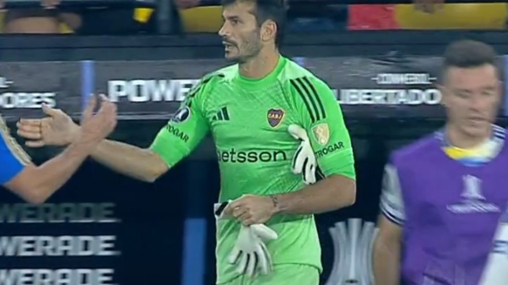 Javier García volvió a jugar en Boca por la lesión de Brey: hace cuánto no atajaba