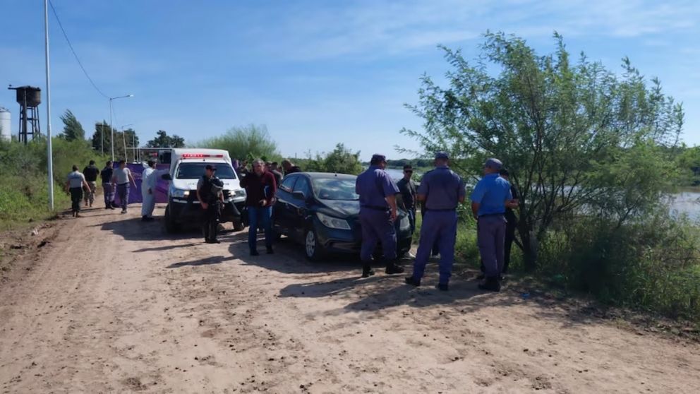 Doble crimen en Chaco: un polic�a mat� a su padre, secuestr� a su expareja y la asesin� frente a agentes.