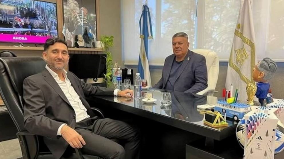 Ariel Vallejo, el financista ligado a "Chiqui" Tapia, deber� presentarse a la indagatoria del 26 de mayo o ser� detenido.