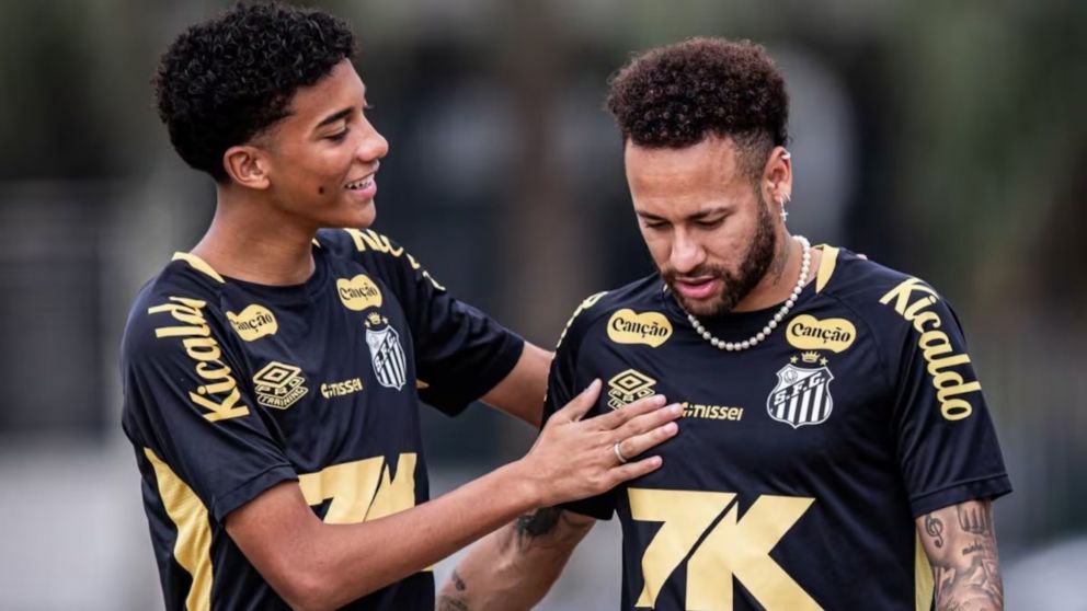 Neymar y Robinho Jr. sellaron la paz.