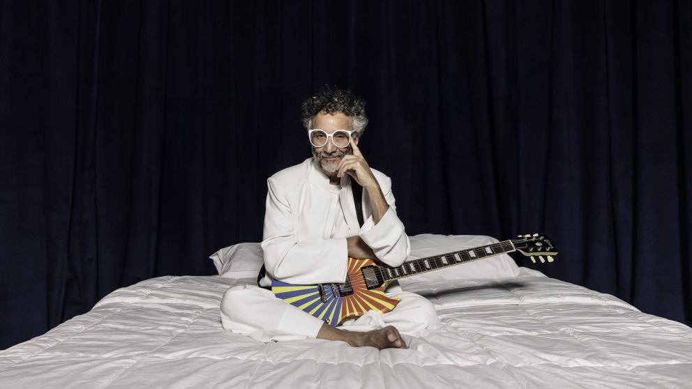 Fito Páez renace con "Shine" y anuncia un nuevo álbum que vuelve a las raíces del rock