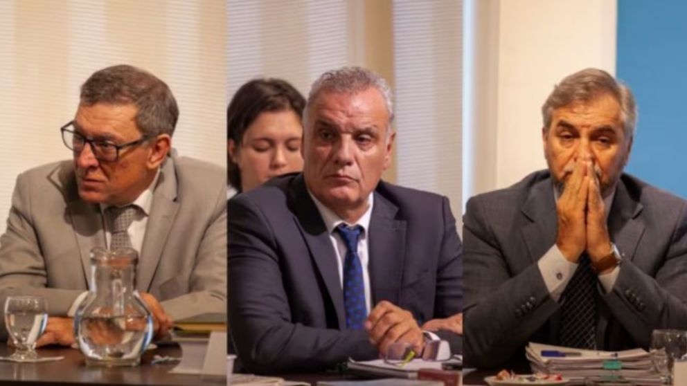 Los tres fiscales destituidos por mal desempe�o en sus funciones.