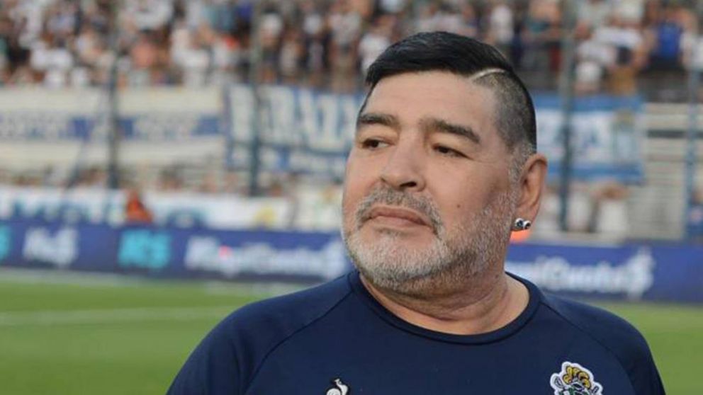 La operaci�n se realiz� en Olivos y el exfutbolista muri� el 25 de noviembre de 2020.