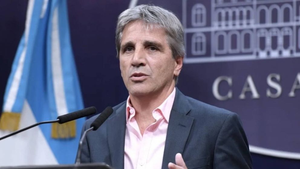 Luis Caputo lanz� un "S�per RIGI" para potenciar la industria de recursos naturales.