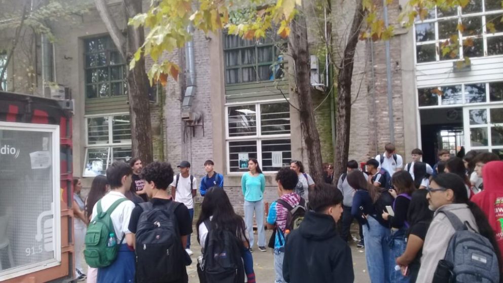 Cómo formar parte de las recorridas educativas en la UNQ