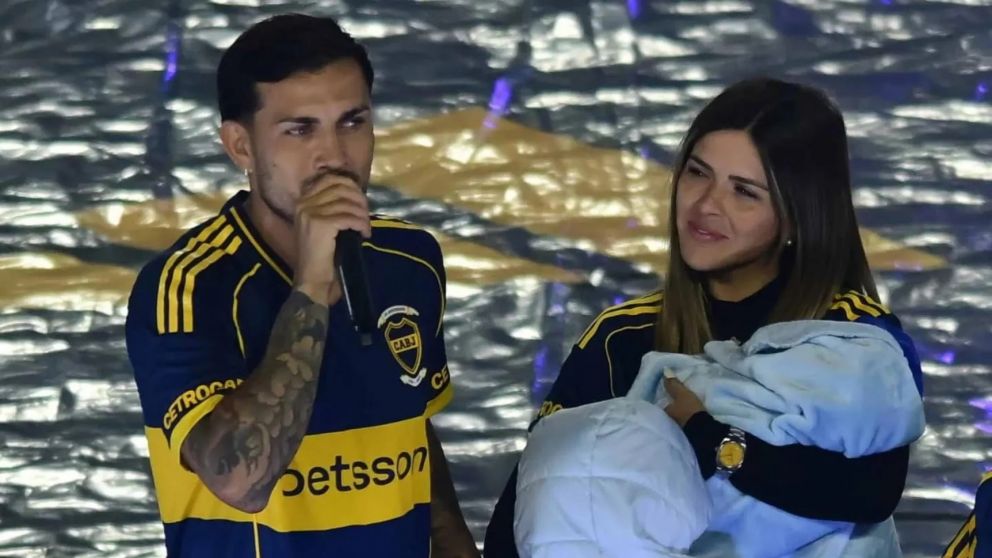 Camila salió a dar la cara por su esposo y el papá de sus tres hijos. El mediocampista de Boca no dio la talla en el cruce con Huracán.
