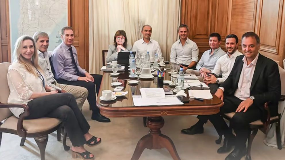La reuni�n de la mesa pol�tica del Gobierno tendr� lugar a las 16 en Casa Rosada (Presidencia).