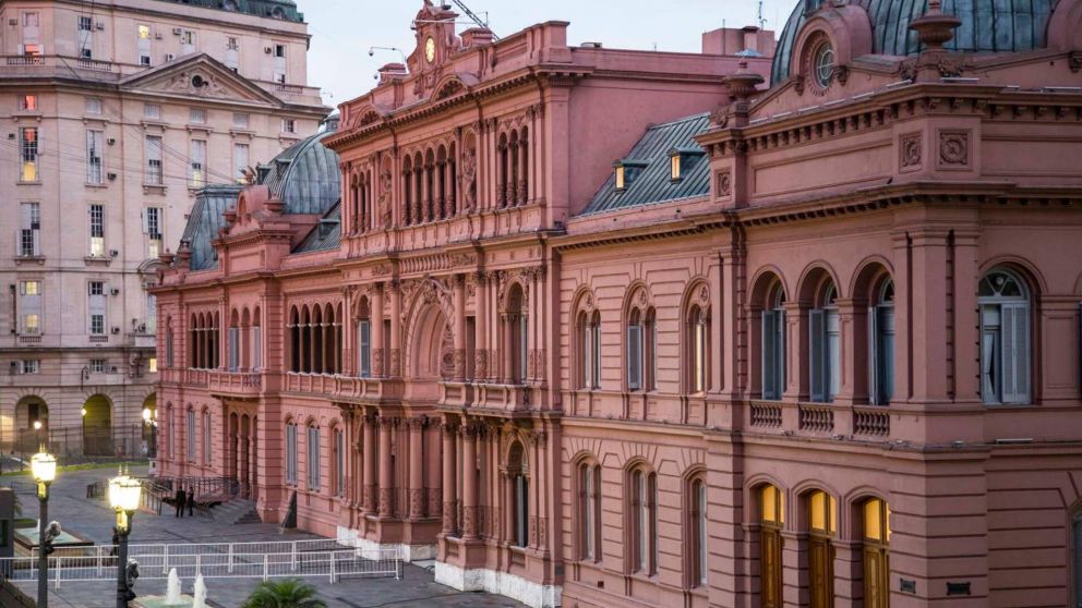 La Justicia desestima la denuncia contra dos periodistas por el uso de lentes inteligentes en Casa Rosada.