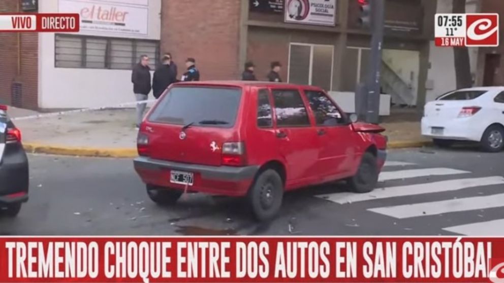 El choque entre ambos rodados en el barrio de San Crist�bal no dej� heridos (Captura de TV).