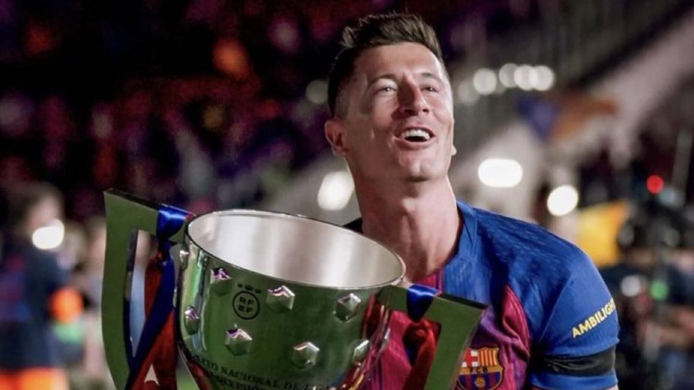 El polaco cierra una gran etapa en el Barcelona y va por nuevos desafíos.