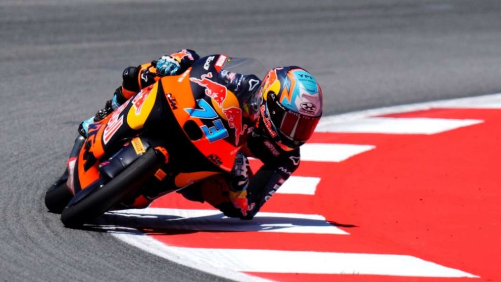 Perrone logró su tercera pole position en Moto3 desde su debut en 2025.