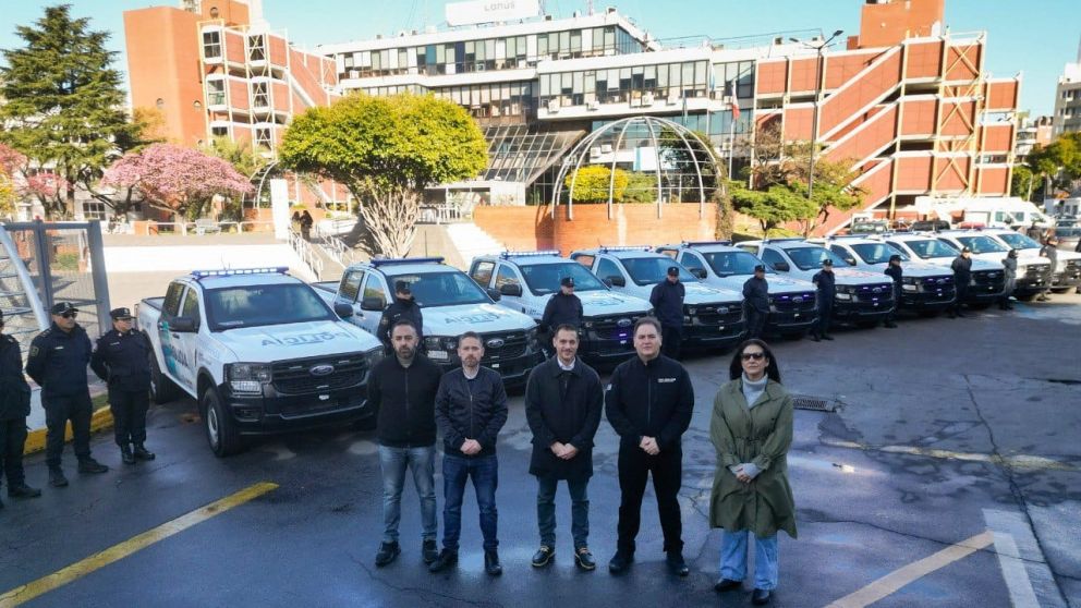 Lanús Gobierno compró 10 nuevos patrulleros para la Policía Bonaerense.