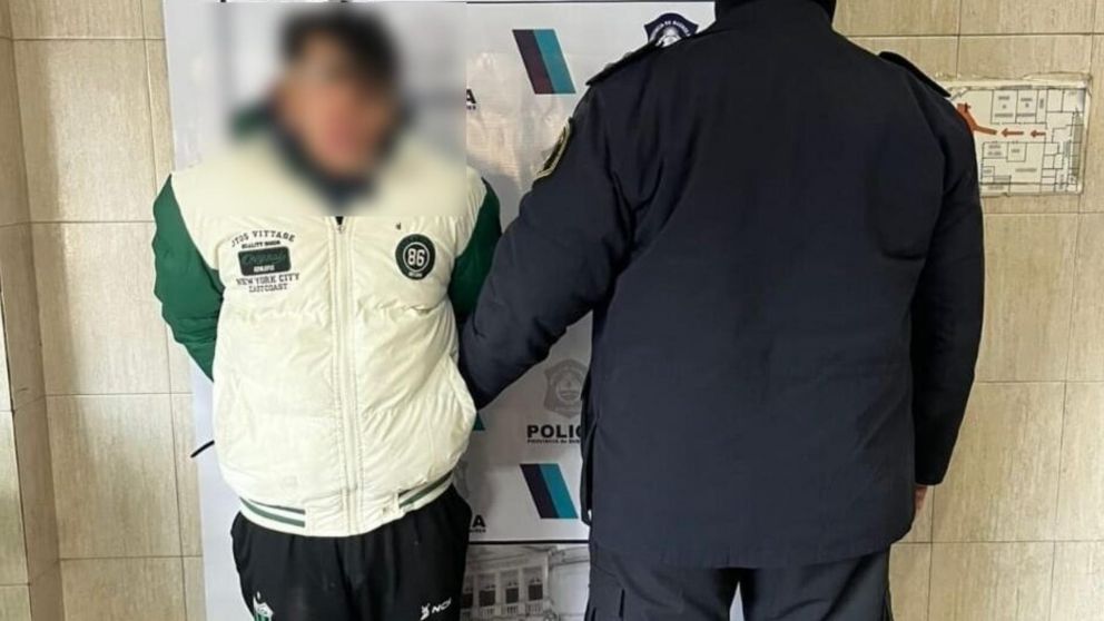Este es uno de los malvivientes que resultó capturado en las requisas.