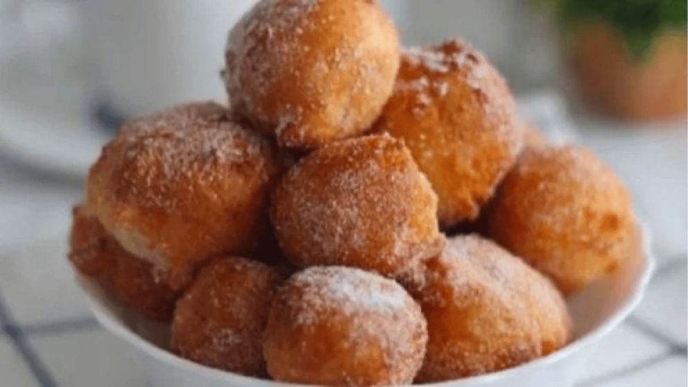 Ni facturas ni bizcochitos: Receta de buñuelos dulces bien esponjosos y deliciosos para acompañar los mates