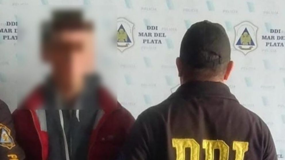 Este es el sujeto que result� apresado por los investigadores policiales.