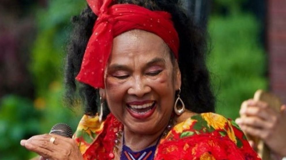Muri� la legendaria y pionera cantante de cumbia Tot� la Momposina, a los 85 a�os