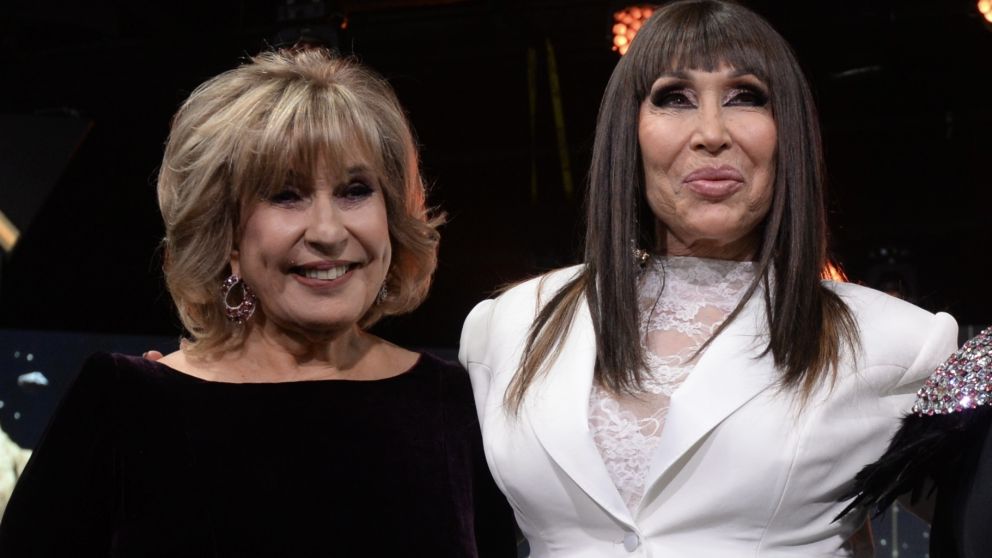 Moria Cas�n y Georgina Barbarossa se reconciliaron despu�s de 25 a�os y se abrazaron en los Mart�n Fierro (Nahuel Ventura/Cr�nica).