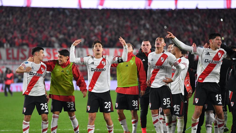 La Banda apunta con todo en el final del semestre. Con suplentes se medirá con Bragantino y los titulares buscarán el Apertura 2026.