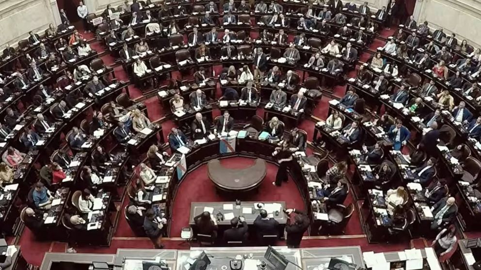 Multas, prisión y dos años de veda: las reglas que el Gobierno quiere imponer a quienes negocian con el Estado.