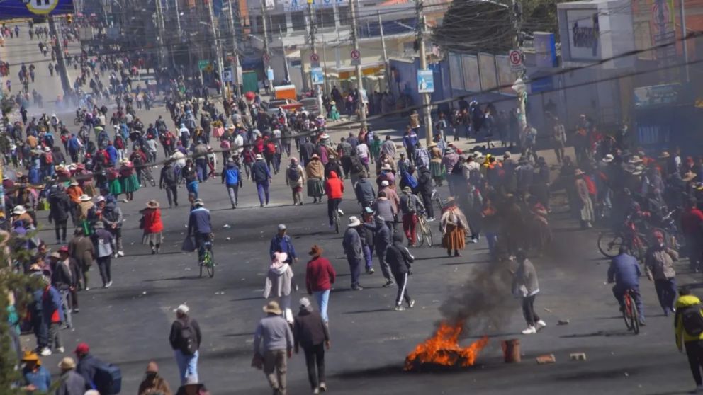 Se agrava la crisis social en Bolivia.
