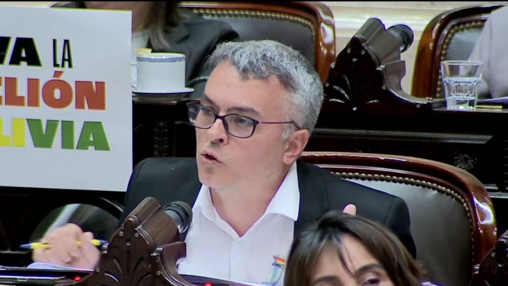 El diputado Esteban Paulón le respondió a Milei su pregunta sobre el marciano.