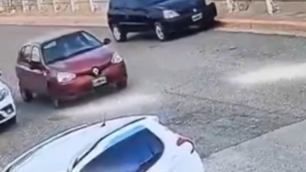 El accidente quedó filmado y el video se hizo viral.