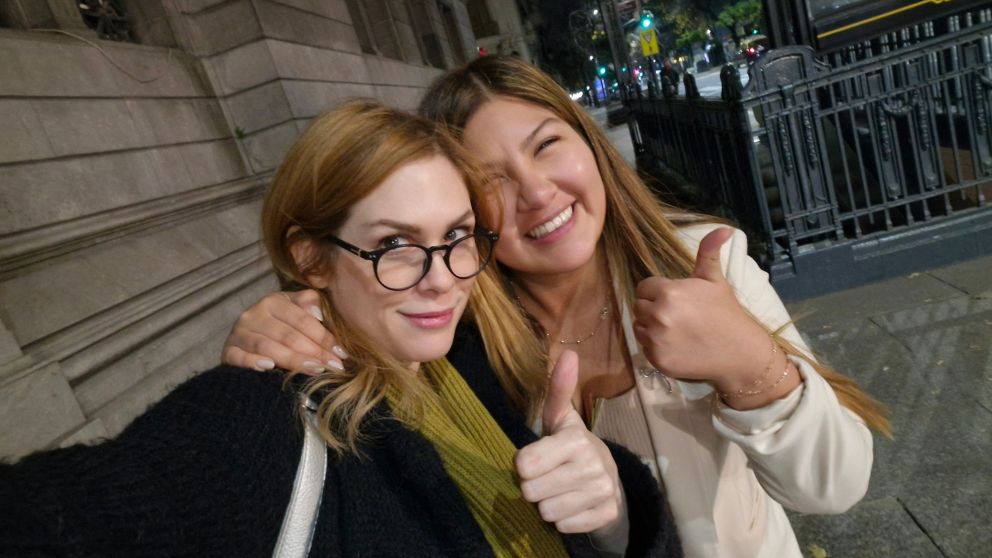 Lilia Lemoine junto a Andrea Vera tras la �ltima sesi�n en Diputados.